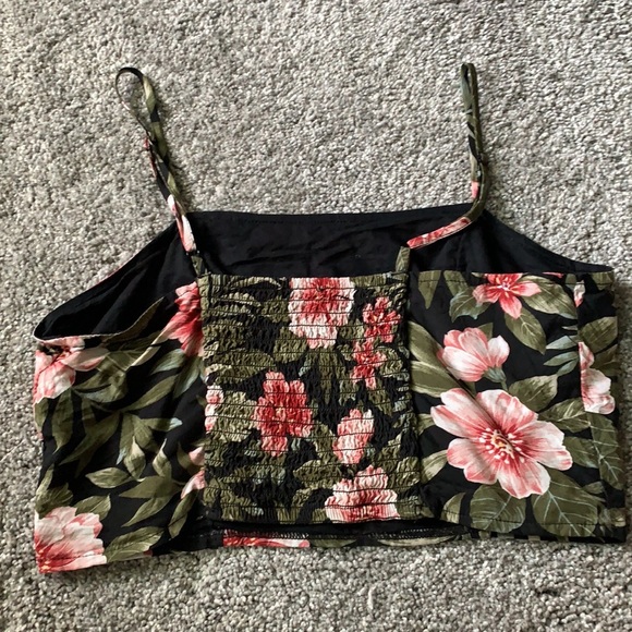 American eagle crop top - Picture 2 of 2